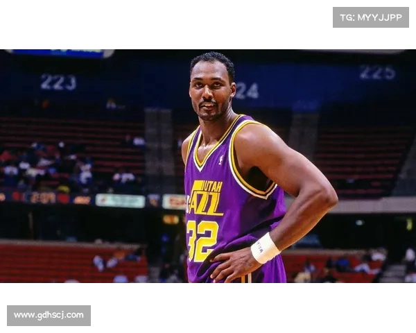 NBA球星表情大揭秘 他们赛场上的每个细节与面部表情背后的故事